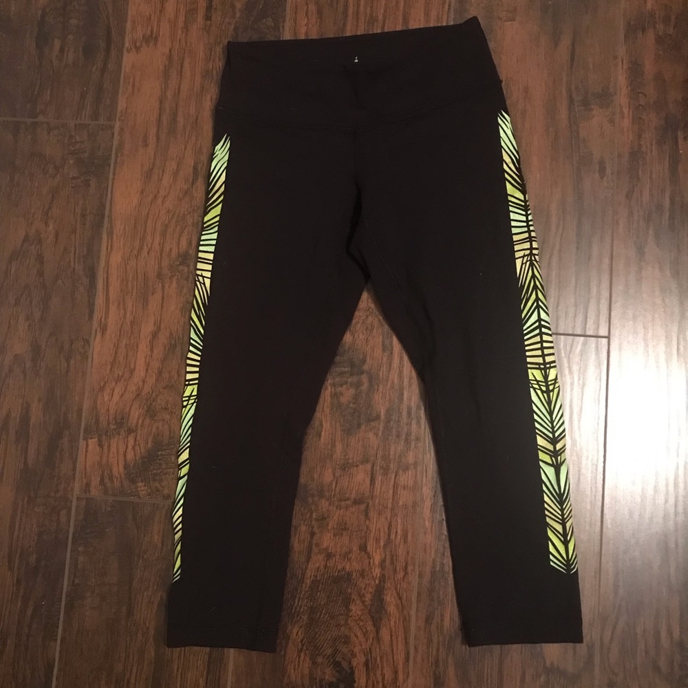 Lululemon Yoga Capri Pant Black Green Yellow 4
